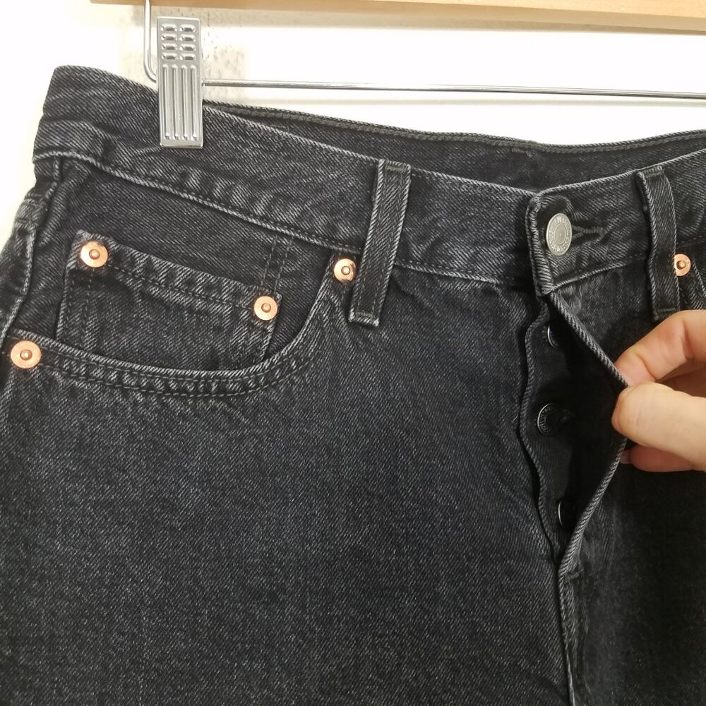Levi's 501 Button Fly Distressed Jean Shorts Black Size 27 - Picture 3 of 7